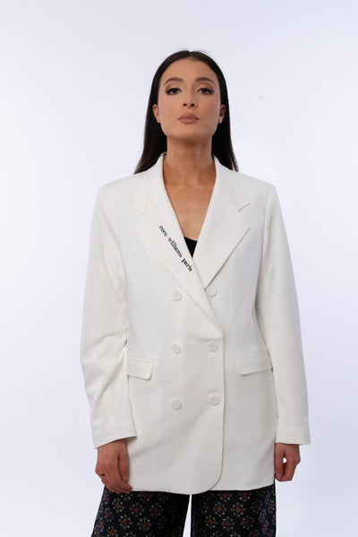 Blazer en crêpe blanc - La Parisienne